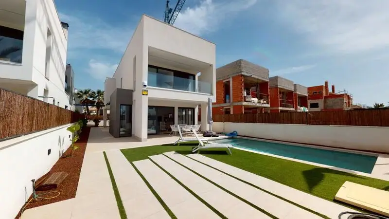 Villa en Venta El Pinet La Marina Alicante