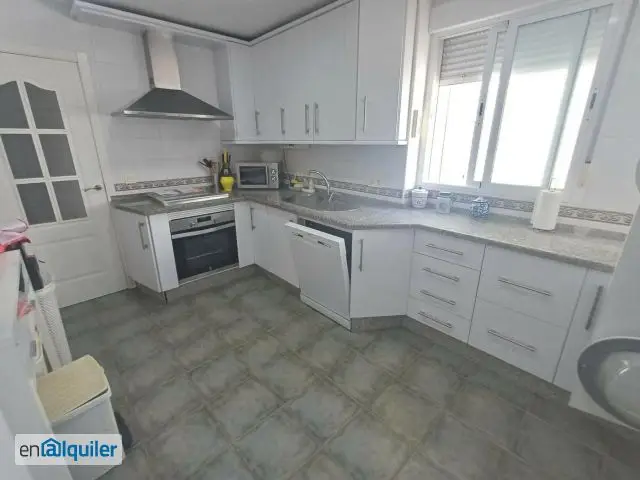 Apartamento 3 estudiantes Loyola 110m2 3 dormitorios 2 baños Amueblado