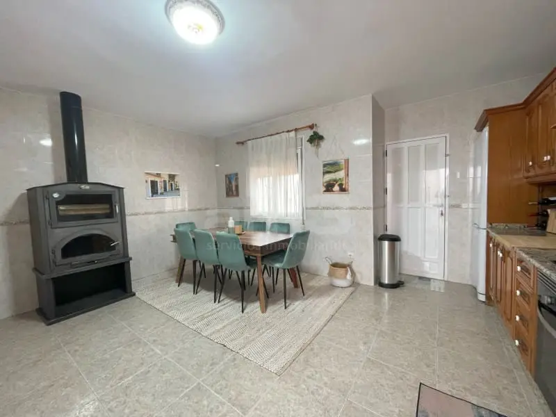 Chalet en Vera Ciudad 4 dormitorios 2 baños Gran Oportunidad