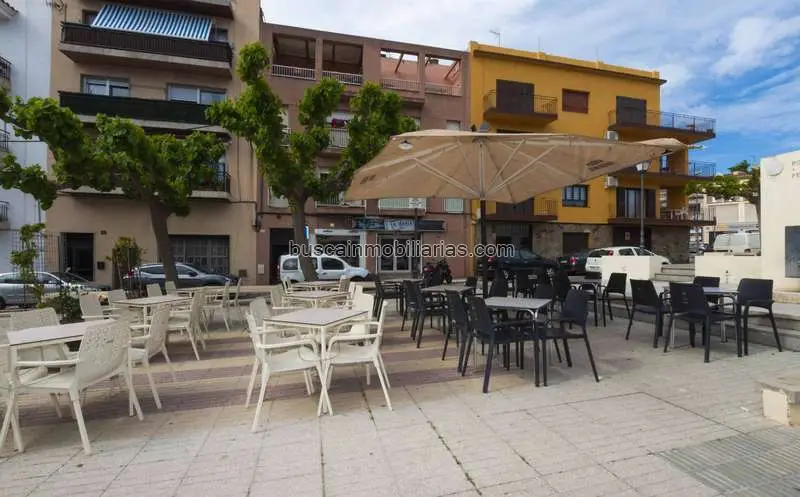 Restaurante en Venta Roses Centro Cerca Playa