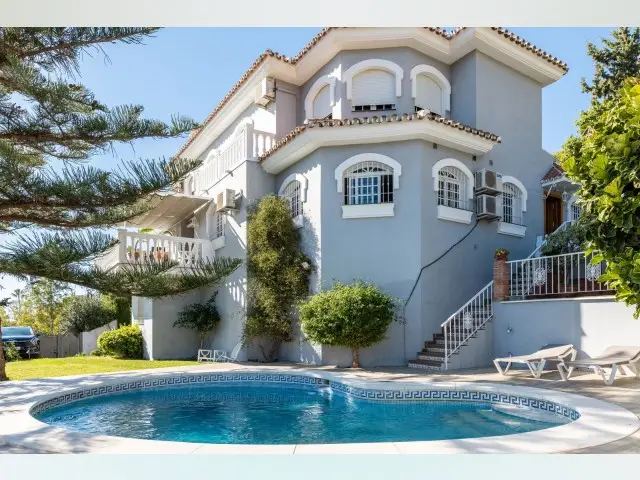 Casa Villa 4 Dormitorios Malaga Cerrado Calderon Reforma