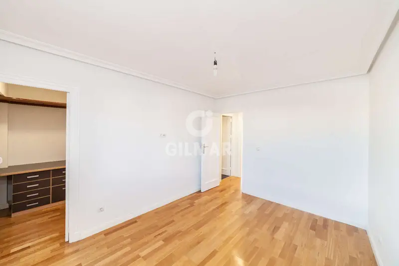 Atico en Salamanca Madrid 120m2 2 dormitorios 2 banos terraza