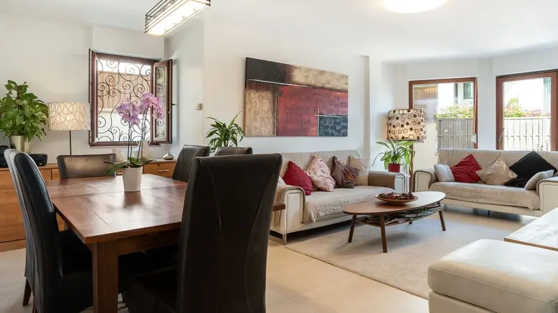 Apartamento en San Agustin con Jardin Privado y Jacuzzi