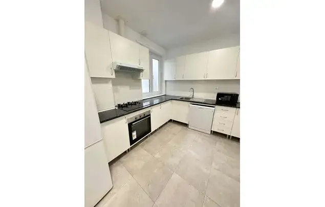 Habitaci	ón 105m	² Albacete Alquiler Larga Temporada