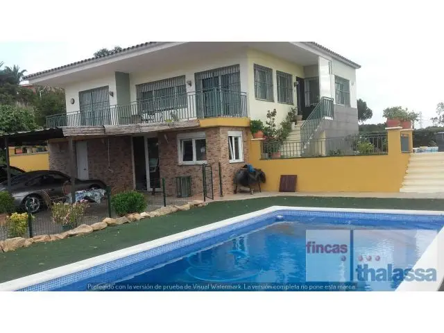 Chalet en Venta Lloret de Mar 7 Dormitorios 2 Banos Piscina