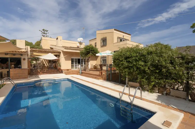 Villa Lujo 4 Dormitorios Piscina Jacuzzi Los Balcones Torrevieja