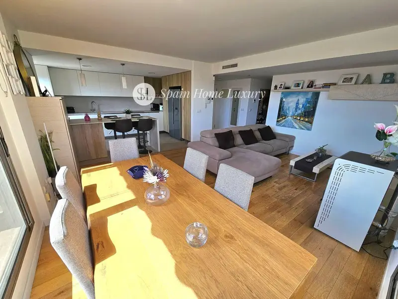 Atico en venta en Paterna con terraza de 110m2