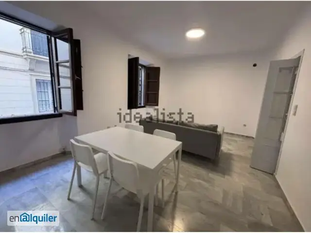 Alquiler Piso Centro 3 habitaciones Amueblado Jun 2025