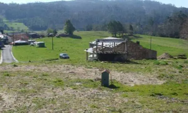 Casa en venta para restaurar en Caba
as Pontedeume