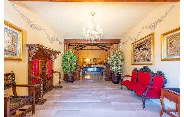 Villa de Lujo en Cala Hills con Piscina y Vistas al Mar