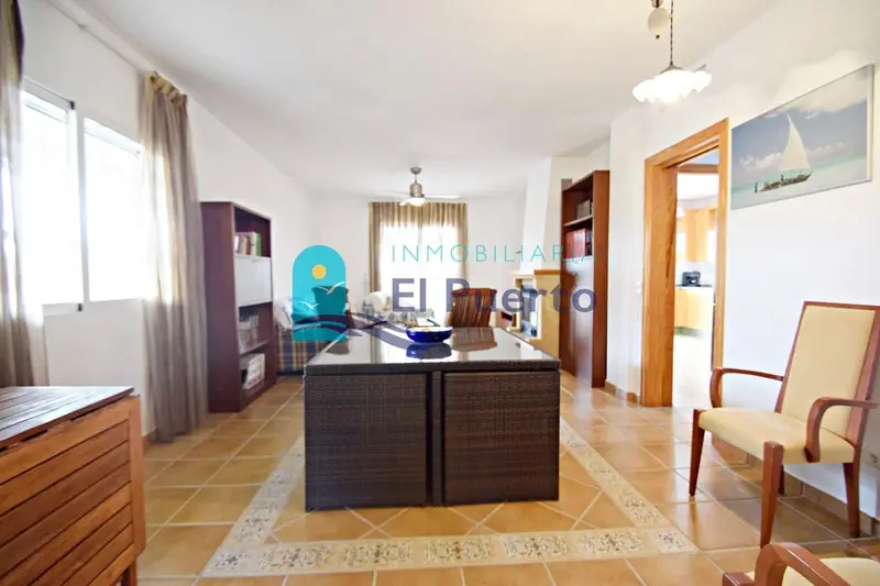 Chalet en venta en Puerto de Mazarron con piscina privada y vistas al mar