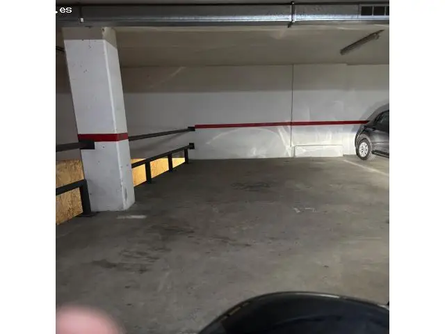 Plaza Parking Moto Edificio Dos Plantas Acceso Facil
