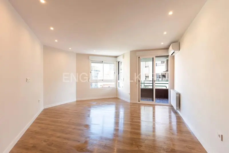 Apartamento de Lujo en Arrancapins Valencia 3 Dormitorios 2 Baños Plaza Garaje