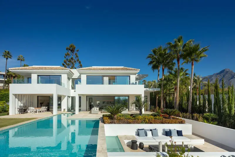 Villa Moderna de Lujo en Nueva Andalucía