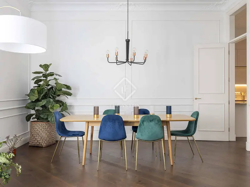 Apartamento de Lujo en Finca Modernista en Barcelona