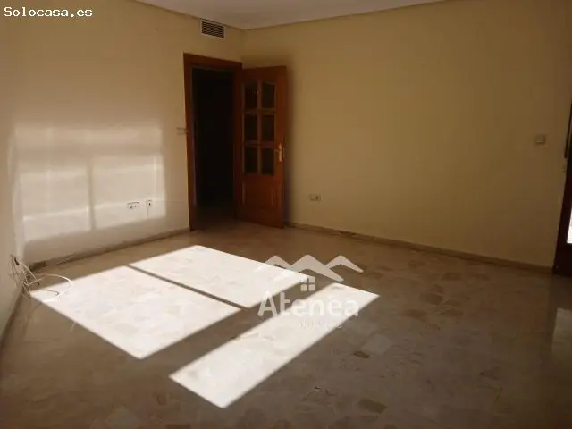 Magnifico Piso 88m2 Zona Carretas - 4 Dormitorios 2 Baños