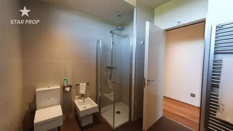 Casa-Villa de 5 Dormitorios en venta Peralada, España