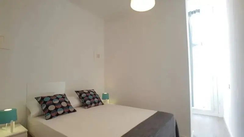 Apartamento 4 Dormitorios 1 Ba																																																																																																																																																																																																																																																																																																																																																																																																																																																																																																																																																																																																																																																																																																																																																																																																																	
ño Barcelona