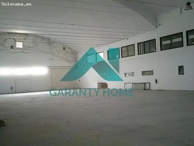 Nave Industrial en Plasencia 2100m2 Ref 05137