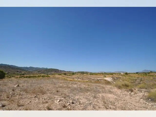 Terreno en venta Macisvenda, España