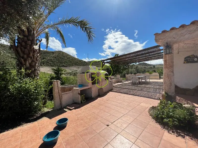 Venta Cortijo de 2 habitaciones en Zurgena - Ref: 01761