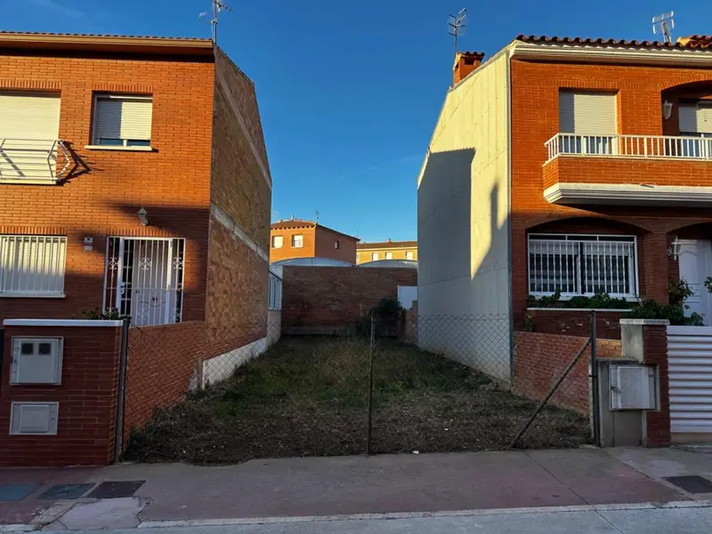 Solar en Calafell para construir casa ideal 120m2 4 dormitorios cerca playa