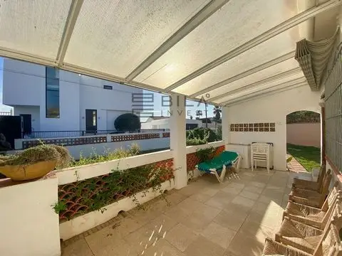 Villa de 2 Dormitorios en Costabella Marbella