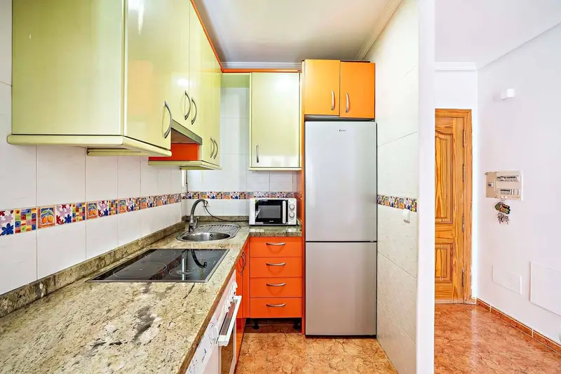 Piso en venta en Almer


ia ciudad: 2 dormitorios, cocina equipada, zona tranquila