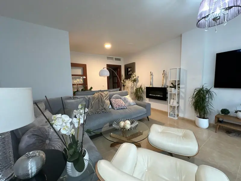 Venta Piso El Parador de Las Hortichuelas 97m2 2 Dorm 1 Baño