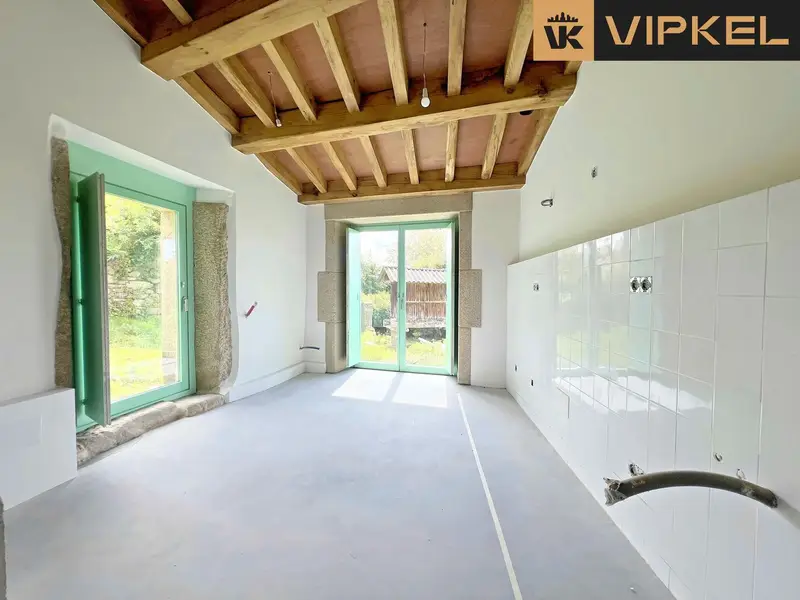 Casa Reformada en Irixoa con Jardin y Huerta