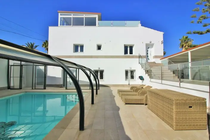 Villa en Venta Villamartin 2 Dormitorios Piscina Climatizada