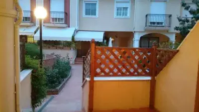 Chalet adosado en venta en Avenida de Federico García Lorca, 9