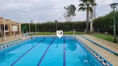 Chalet en Venta Marchena 3 Dormitorios Piscina Privada