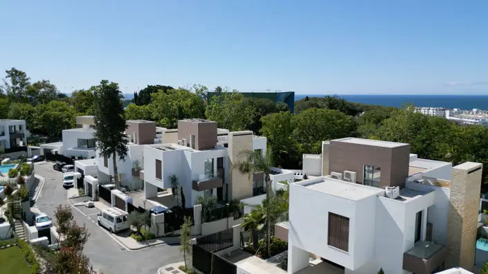 Villa de Lujo 4 Dormitorios en Comunidad Cerrada