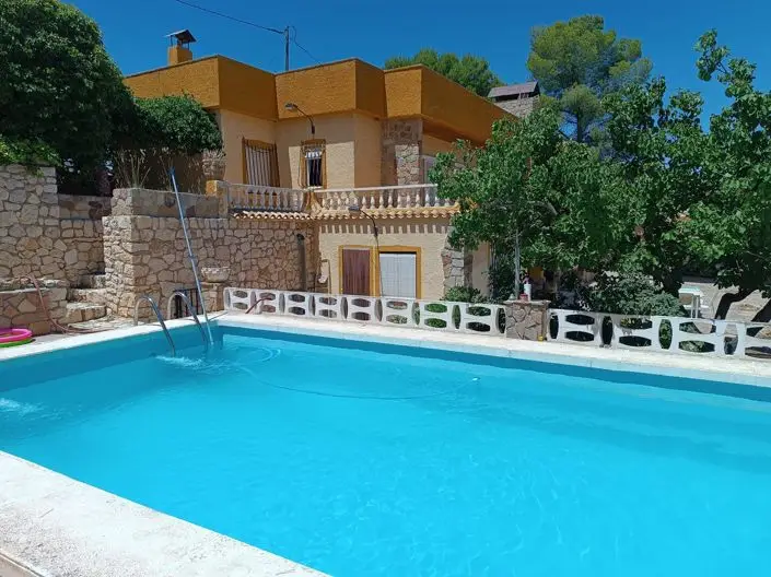Villa de Lujo en Yecla 7 Dormitorios 3 Baños Piscina