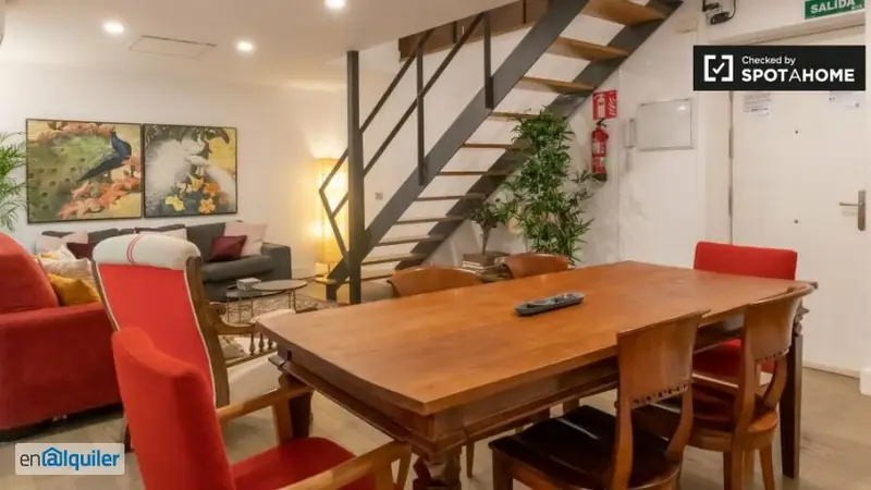 Apartamento 3 Dormitorios Embajadores Madrid Amueblado Mascotas