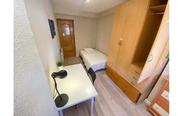 Habitacion 95m2 Fuenlabrada Estudiantes Amueblada Wifi Incluido