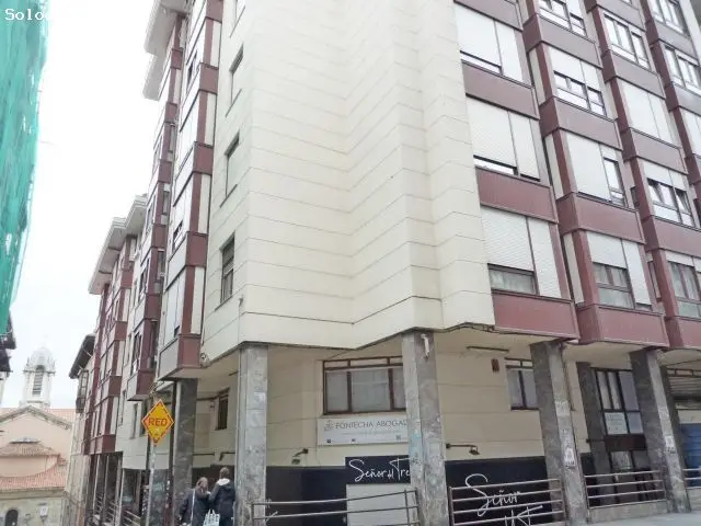Piso Calle Santa Lucia Tres Dormitorios