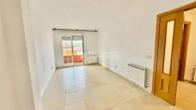 Piso en Venta Yunquera de Henares 86m2 Recien Pintado