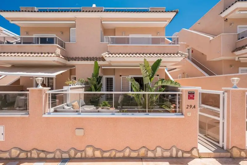Apartamento en Punta Prima 2 dormitorios 2 banos Spa