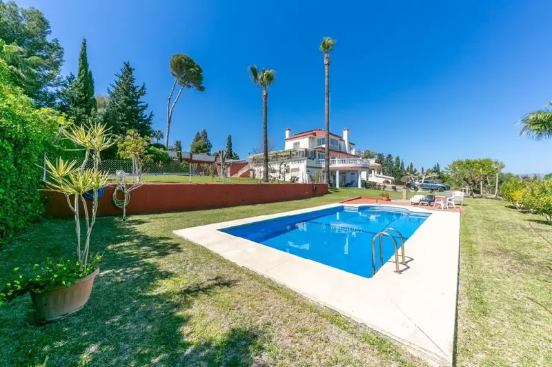 Venta Villa con Piscina Torremolinos 500m2