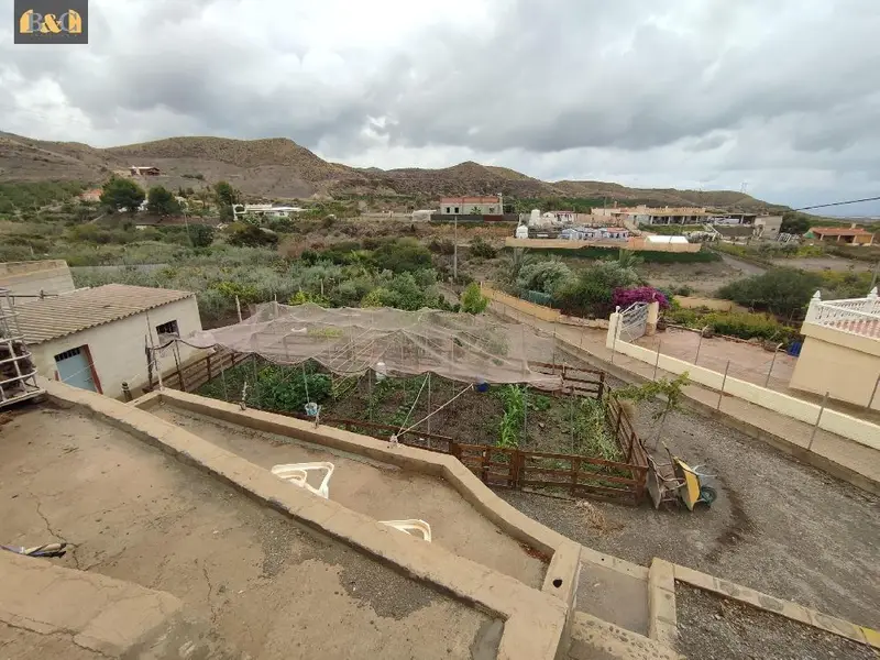Venta Finca con Calefaccion en Tebar Aguilas