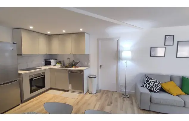 Alquiler Apartamento 6 Habitaciones 130m2 Alicante
