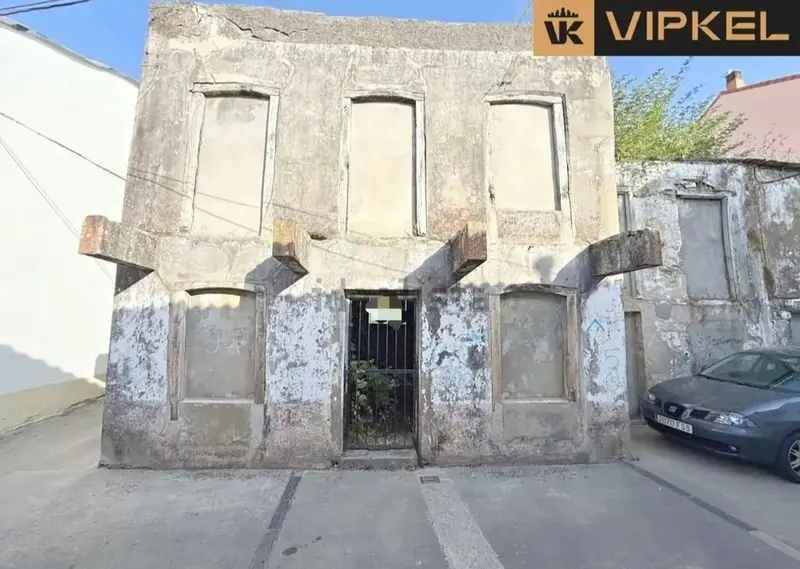 Venta de casa en Ares