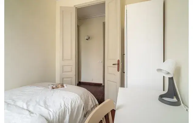 Habitaci
ón en Alquiler en Av Diagonal Barcelona