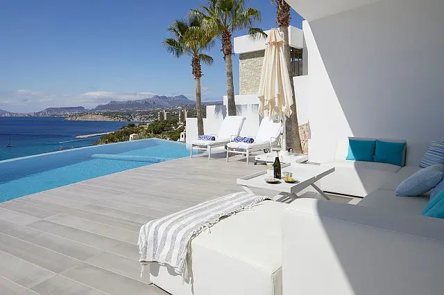 Villa de Lujo 4 Dormitorios Moraira Spa Piscina Vistas al Mar