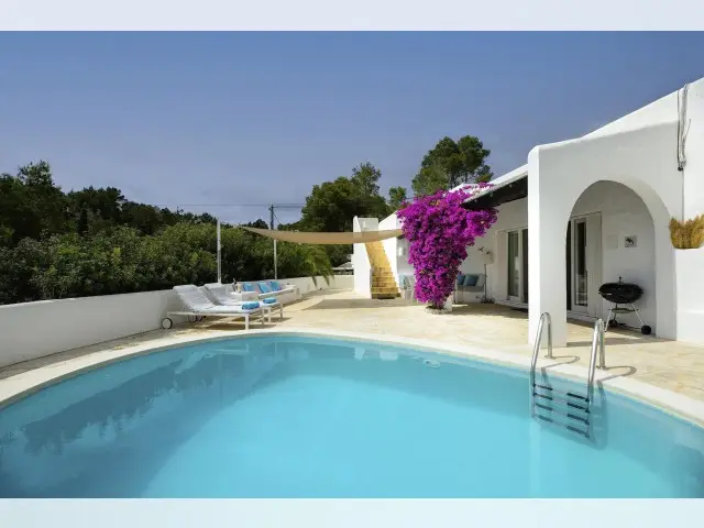 Chalet con Piscina en Ibiza 3 Dormitorios Alquiler