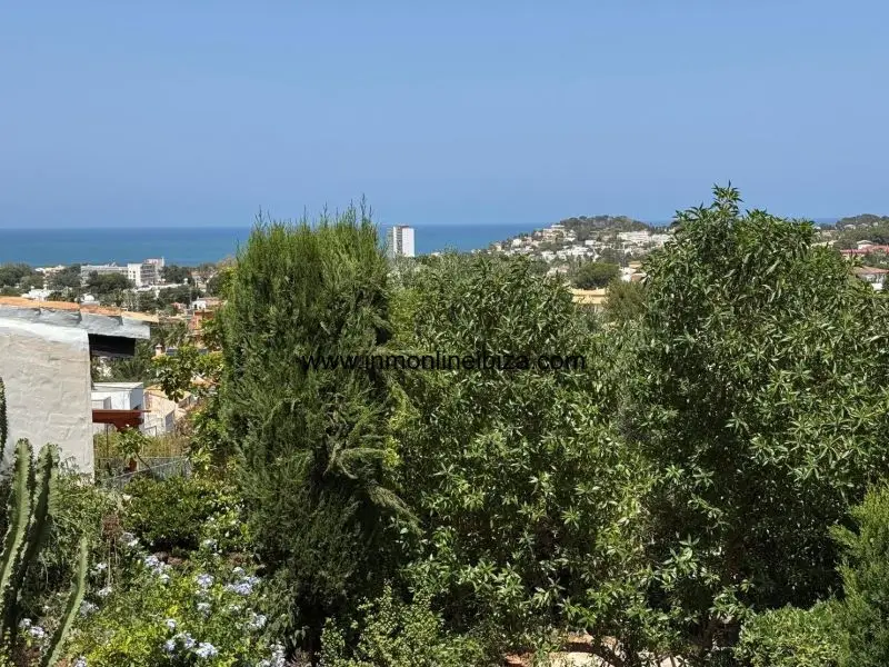 Chalet con Piscina y Terraza en Dénia Ideal para Familias