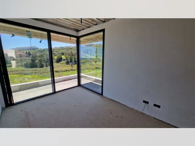 Villa de Lujo en Construccion La Duquesa Vistas al Mar