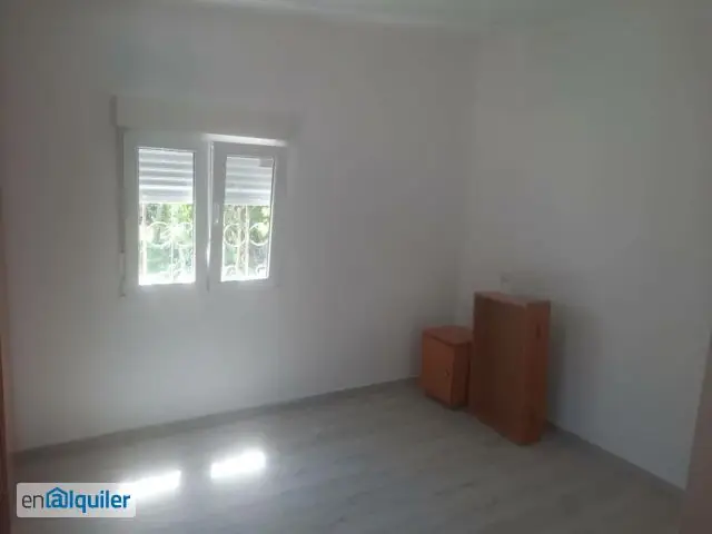 Alquiler Piso La Raya del Palancar: Tranquilidad y Naturaleza